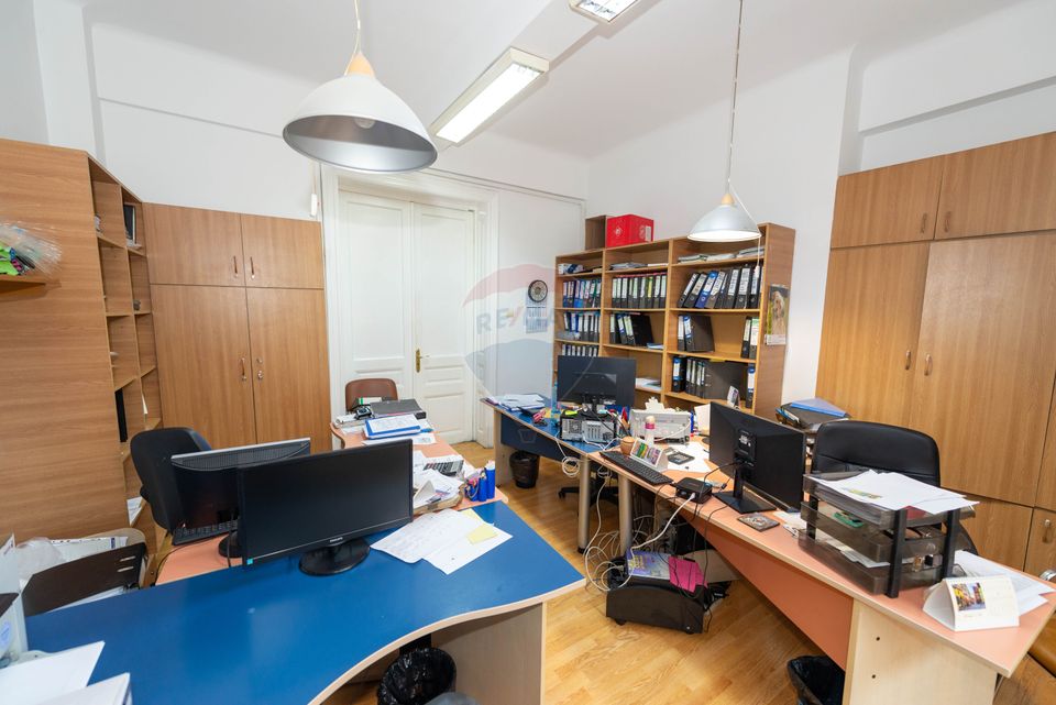 Spatiu de birouri de vanzare in zona Cismigiu