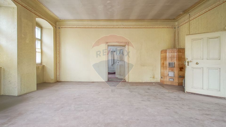 Casă singură în curte, de închiriat, Schei!