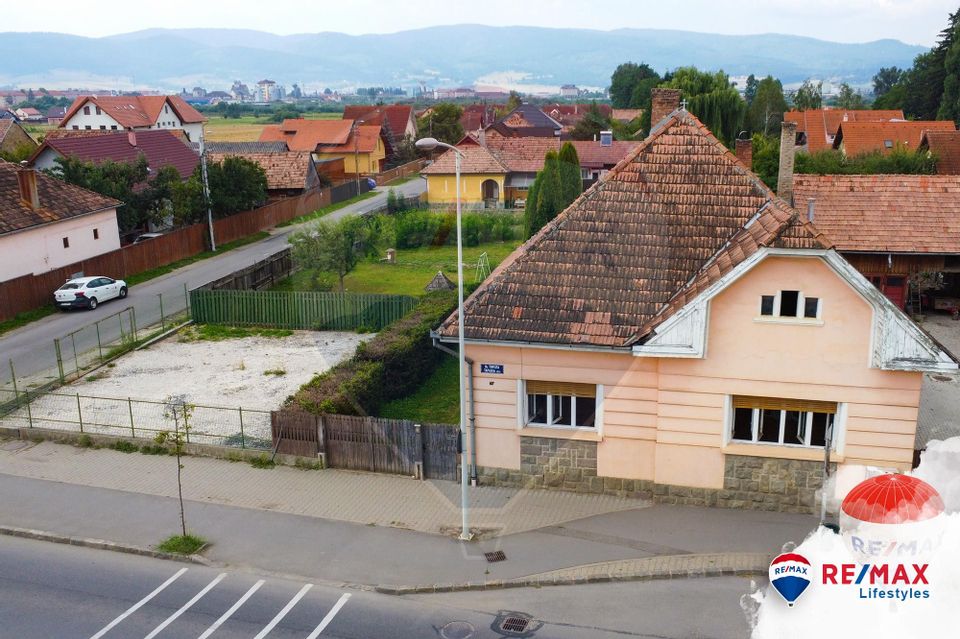 Casă / Vilă cu 4 camere de vânzare în zona Central