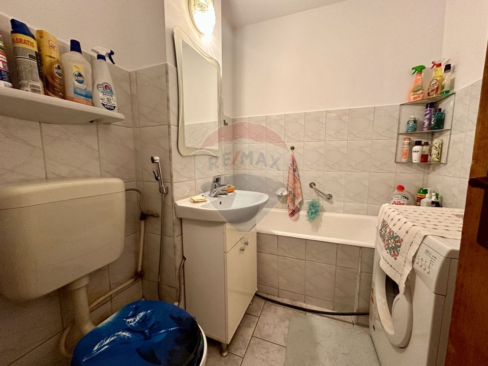 Apartament cu 3 camere de închiriat în zona Calea Dumbravii