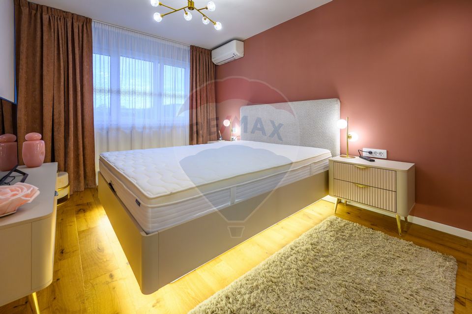Apartament renovat, modern, cu 3 camere, de vânzare în Grigorescu