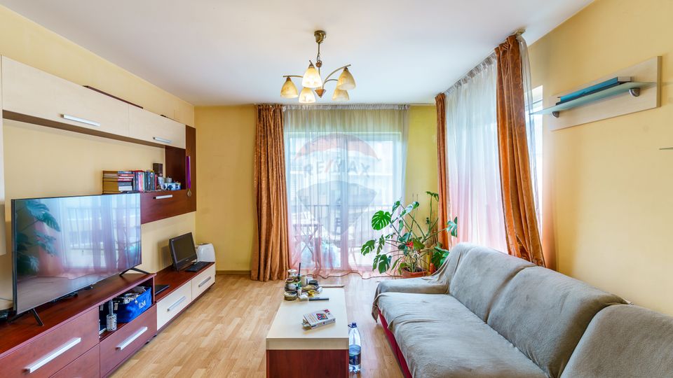 Apartament 2 camere, balcon 7 mp, parcare,  Comision 0%