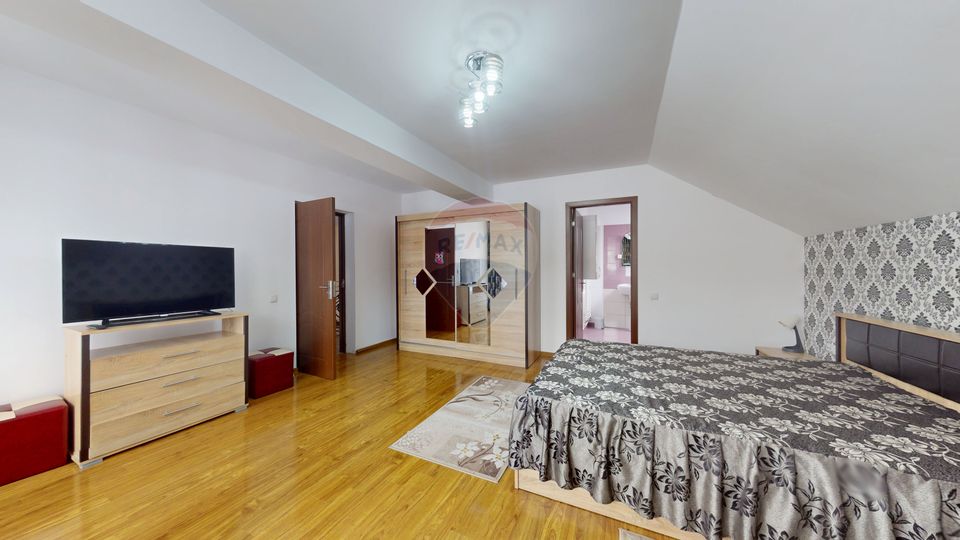 Casă de vacanță/Pensiune | Bran | 728 mp curte