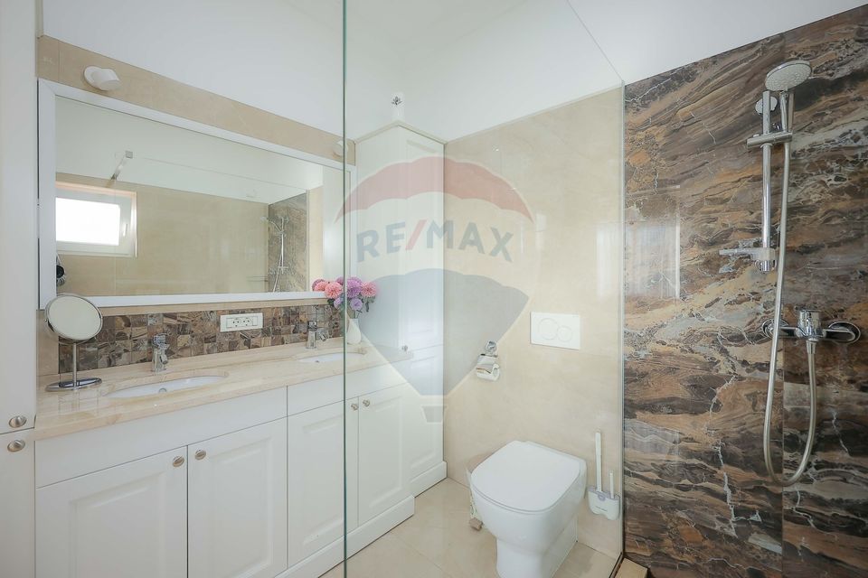 5 room House / Villa for sale, Dealuri Oradea area