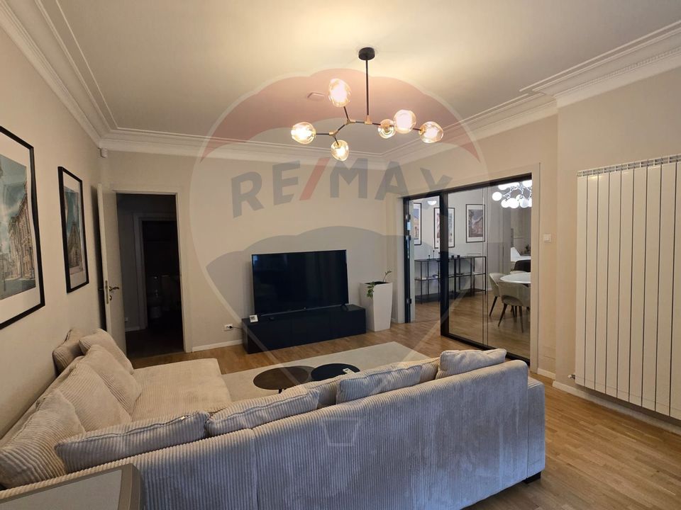 DE INCHIRIAT Apartament 5 camere în vila zona Kiseleff