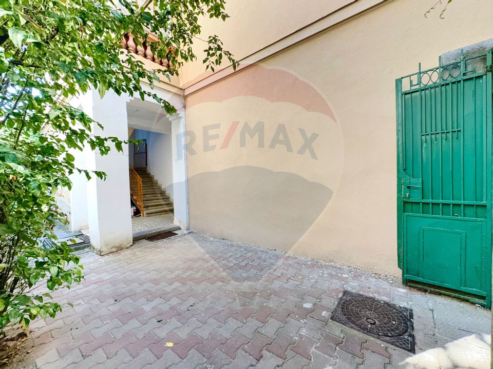 Casă / Vilă cu 6 camere de vânzare în zona Elisabetin