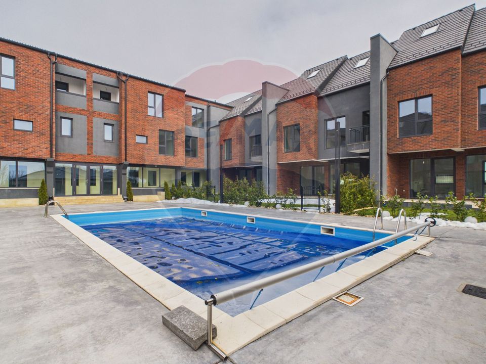 4 room House / Villa for sale