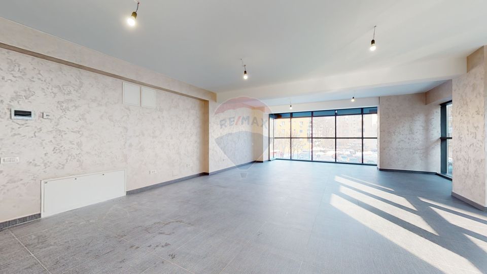 105sq.m Commercial Space for rent, Central area