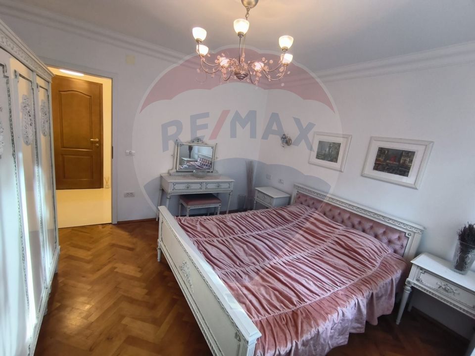 Apartament cu 2 camere de vânzare în zona Podgoria