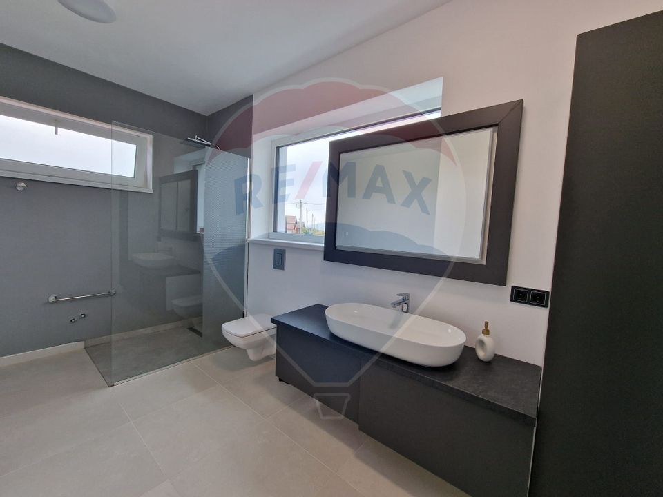 Casă / Vilă cu 3 camere de vânzare în Tautii-Magheraus