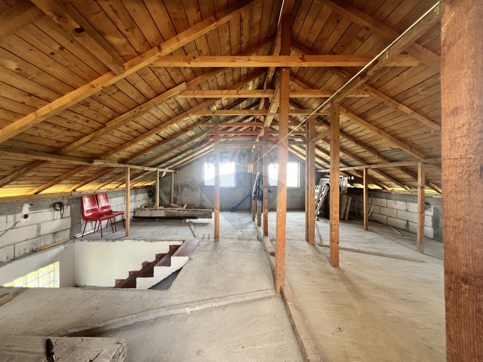 Casă / Vilă cu 3 camere de vânzare