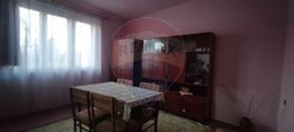 4 room House / Villa for sale, Central area