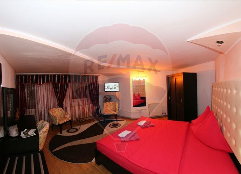 Hotel / Pensiune 4*  cu 18 camere de vânzare în Baile Herculane