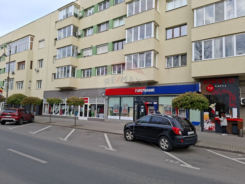 Spațiu comercial 112 mp de închiriat în Podgoria, Bld. Revoluției