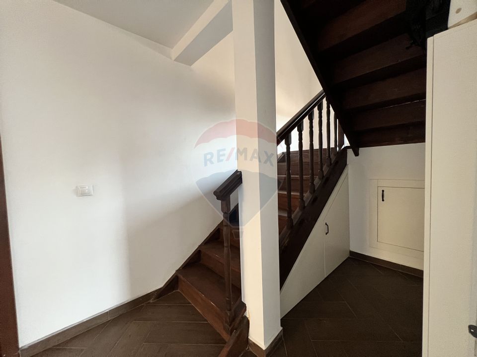 Casă de vânzare – Comuna Berceni, Strada ZânelorCasă / Vilă