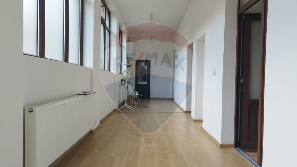 21sq.m Commercial Space for rent, Central area