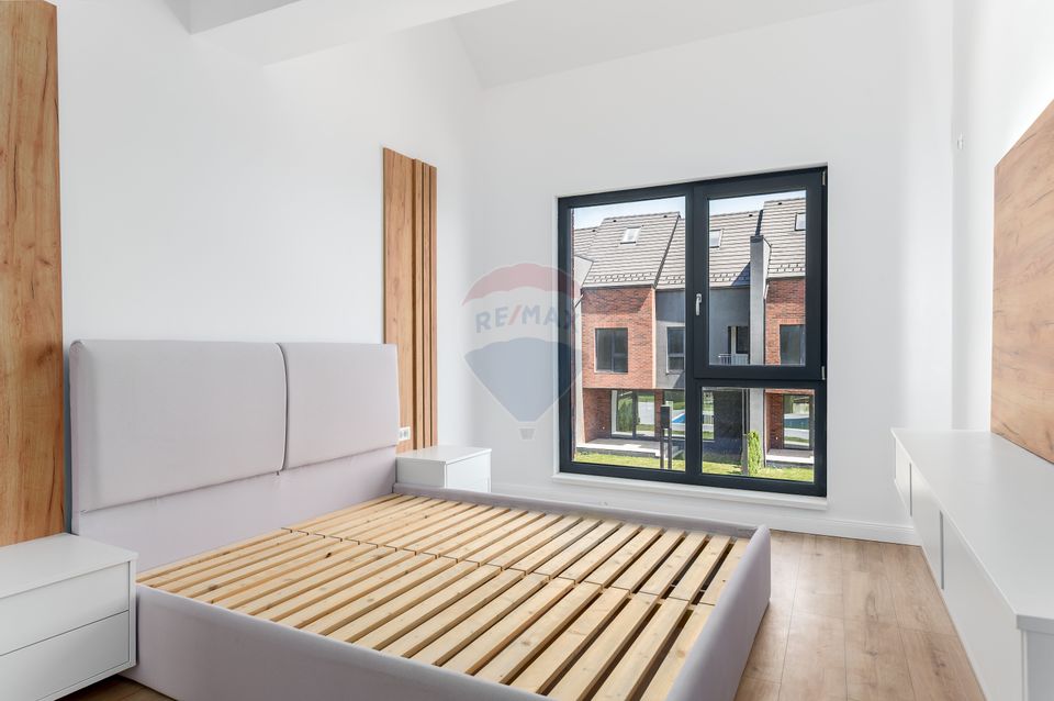 Vânzare Vilă cu 5 camere, curte si parcare de vânzare in TUNARI