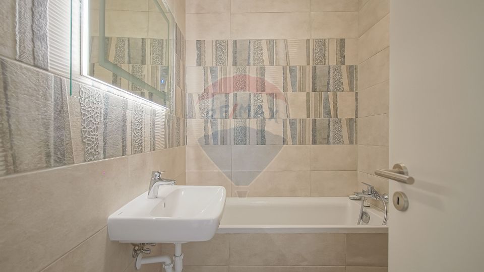 3 room Apartment for rent, Tractorul area