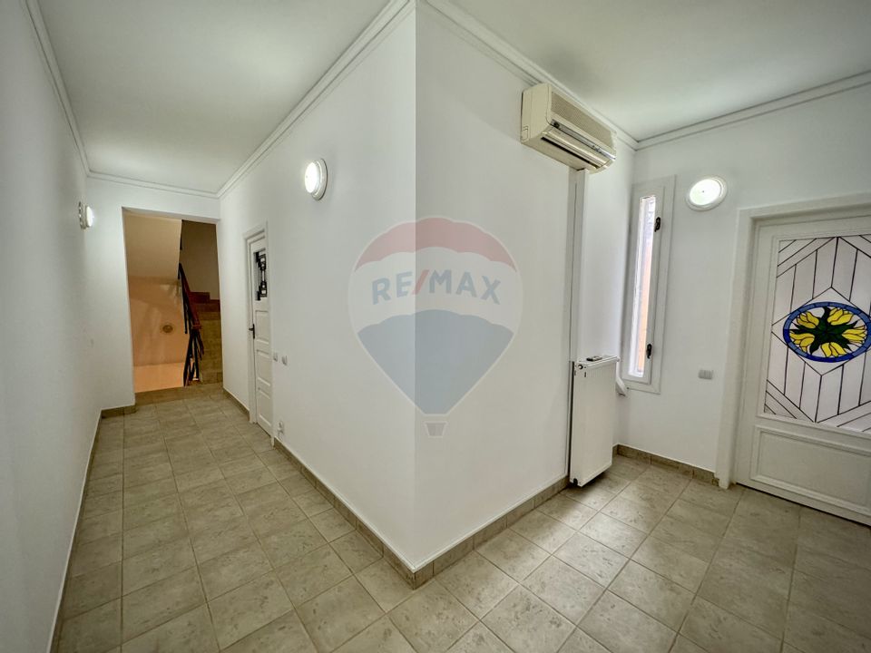 7 room House / Villa for sale, Domenii area