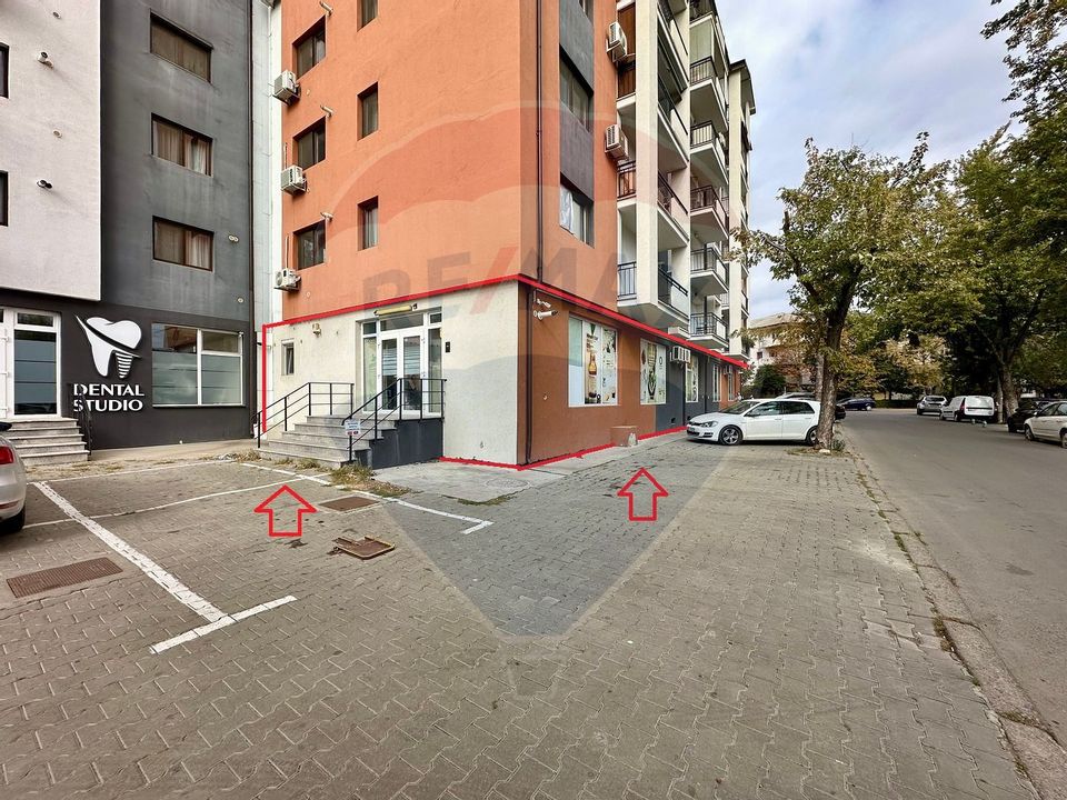 220sq.m Commercial Space, Central area