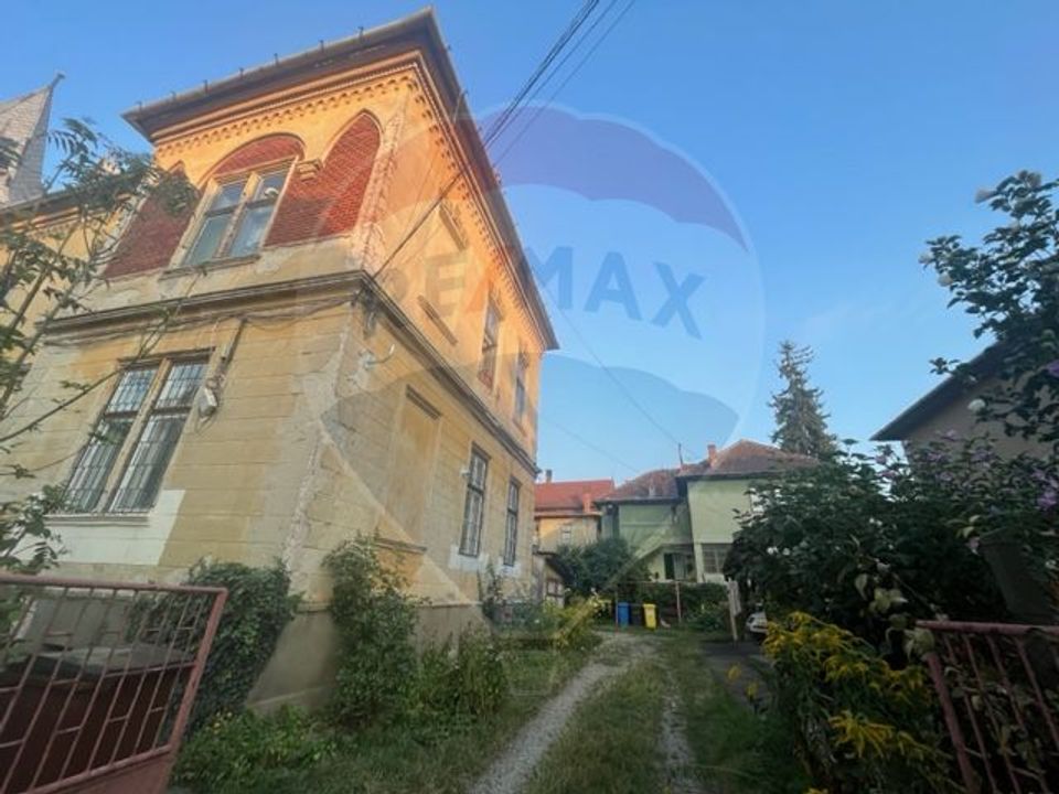 Apartament vila Gothic Revival, str. Banatului, nr. 5 Sibiu