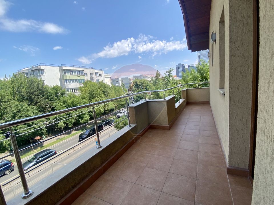 Casa / Vila cu 8 camere de închiriat în zona Aviatiei