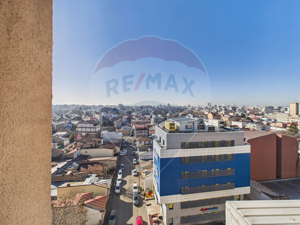 De vanzare | Apartament 4 camere pe Stefan cel Mare, Bucuresti