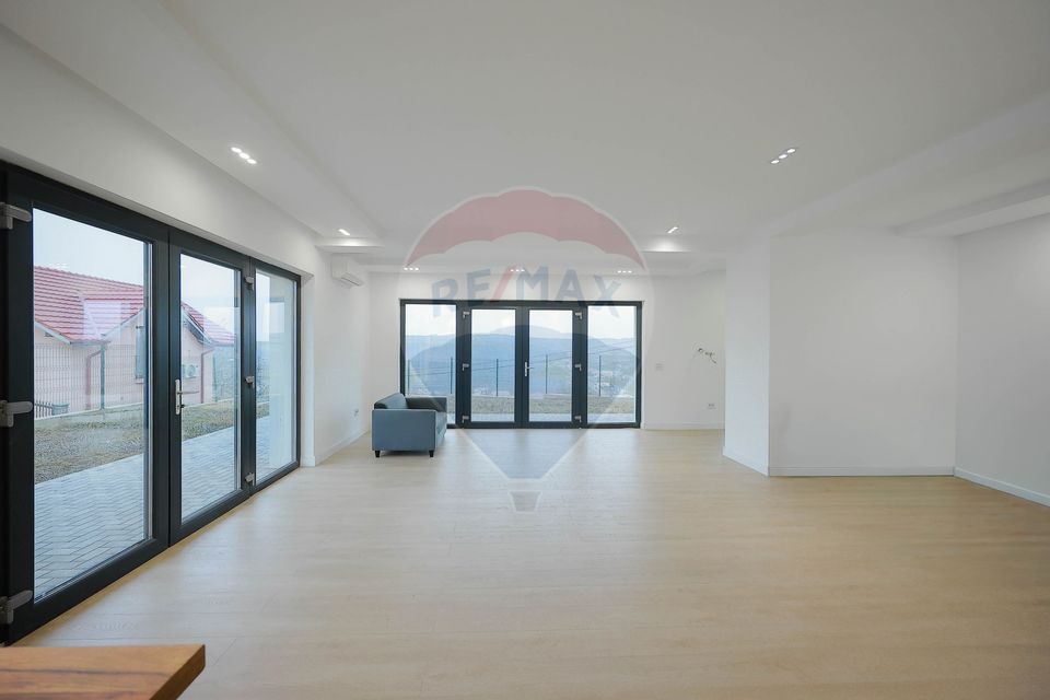 Casă Individuală 4 camere, Dealuri, Zona Doja, Panoramă