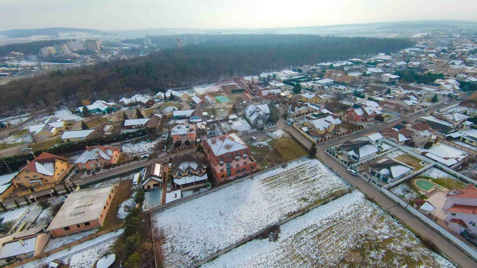 Oportunitate de investitie, imobil 25 camere, Sânmartin, Băile Felix