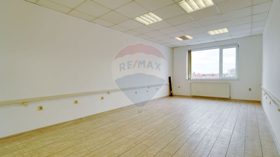 165sq.m Office Space for rent, Ultracentral area