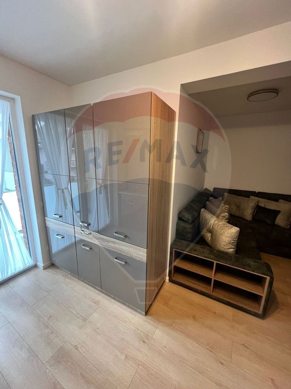 DE INCHIRIAT Apartament nou + parcare subterana