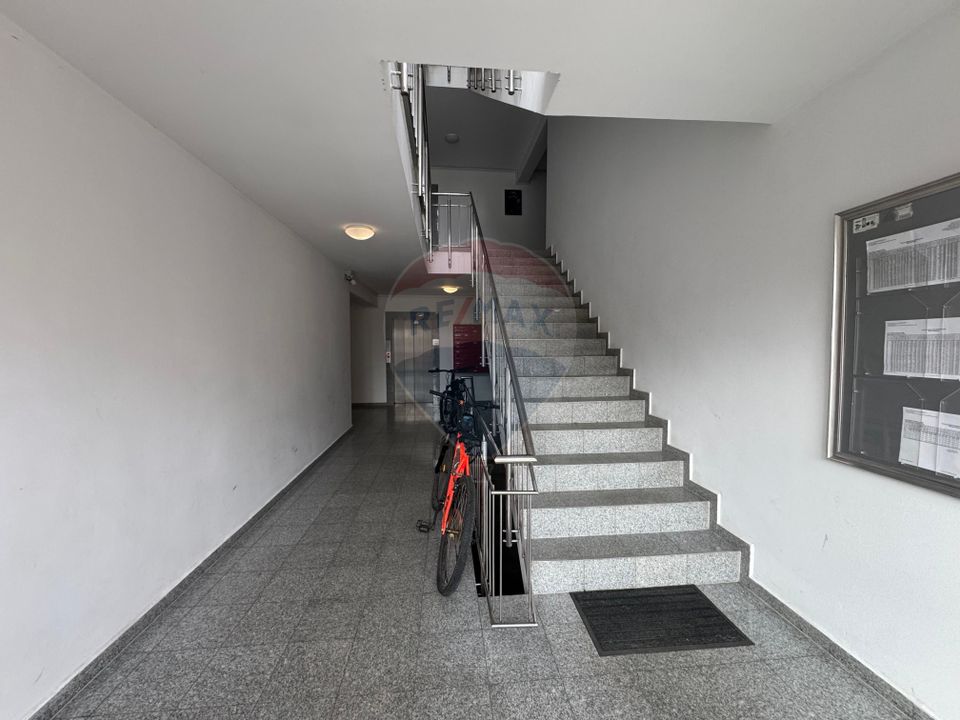 Penthouse Exclusiv-Vedere Superbă spre Munți, de INCHIRIAT