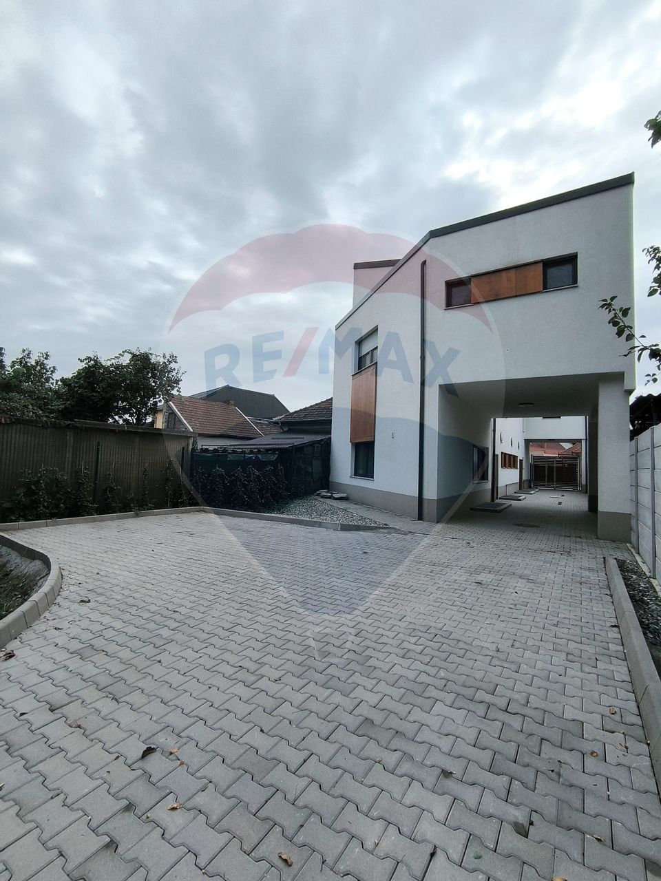 Duplex 2 unitati de vanzare 426 mp