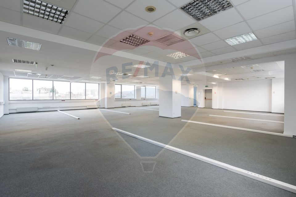 291sq.m Office Space for rent, Sala Palatului area
