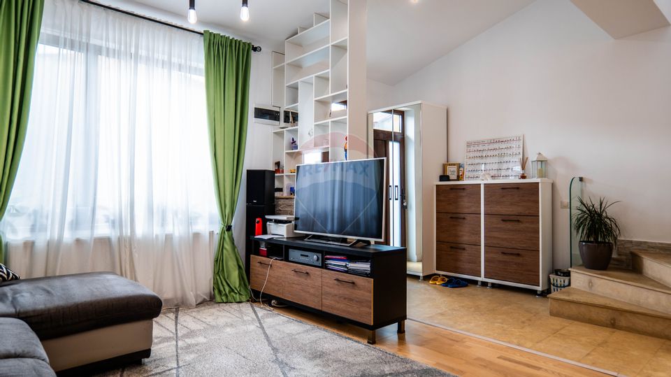 Vanzare - vilă 4 camere de complet mobilata, str. Caisului - Dobroesti