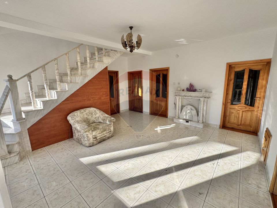 6 room House / Villa for rent, Iosia area