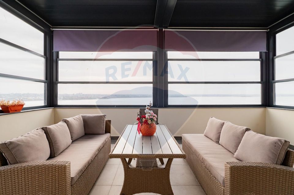 Penthouse de vanzare in Mamaia vedere frontala lac si marea Neagra