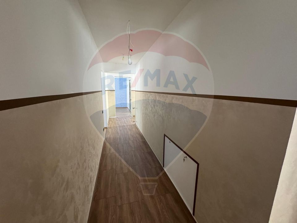 8 room House / Villa for sale, Darmanesti area