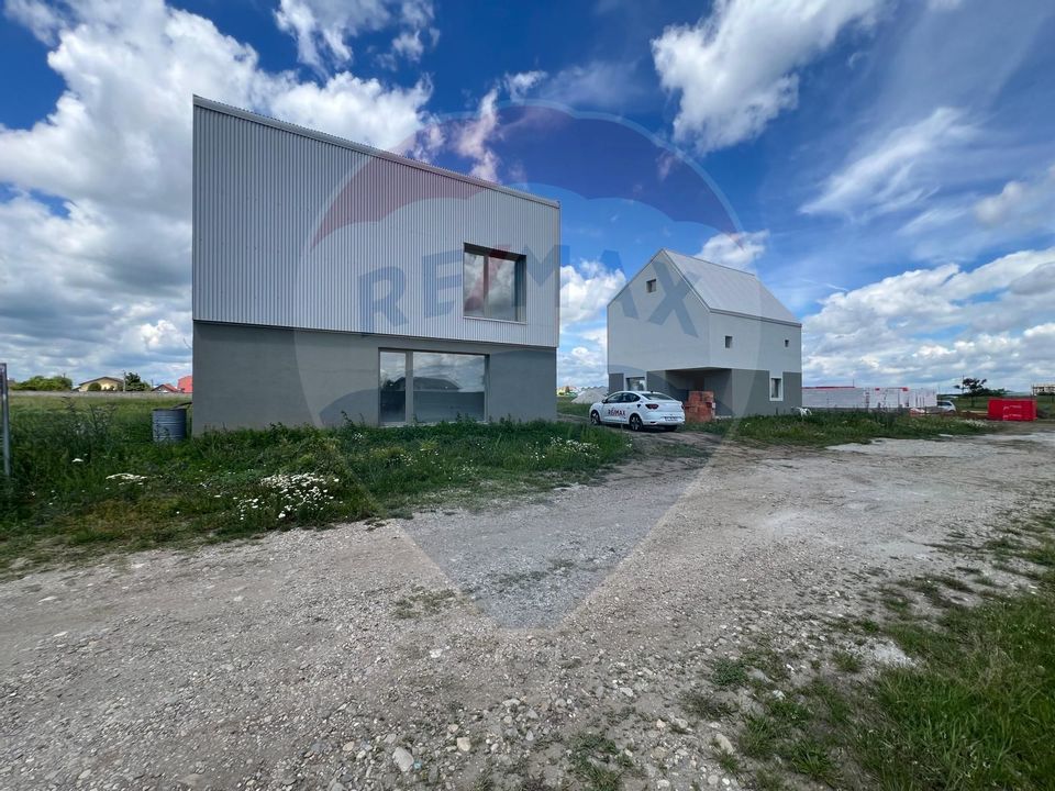 4 room House / Villa for sale