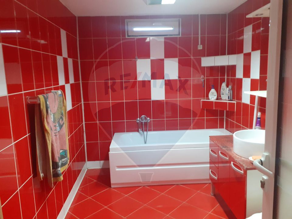 Apartament ULTRACENTRAL  2 camere de vanzare