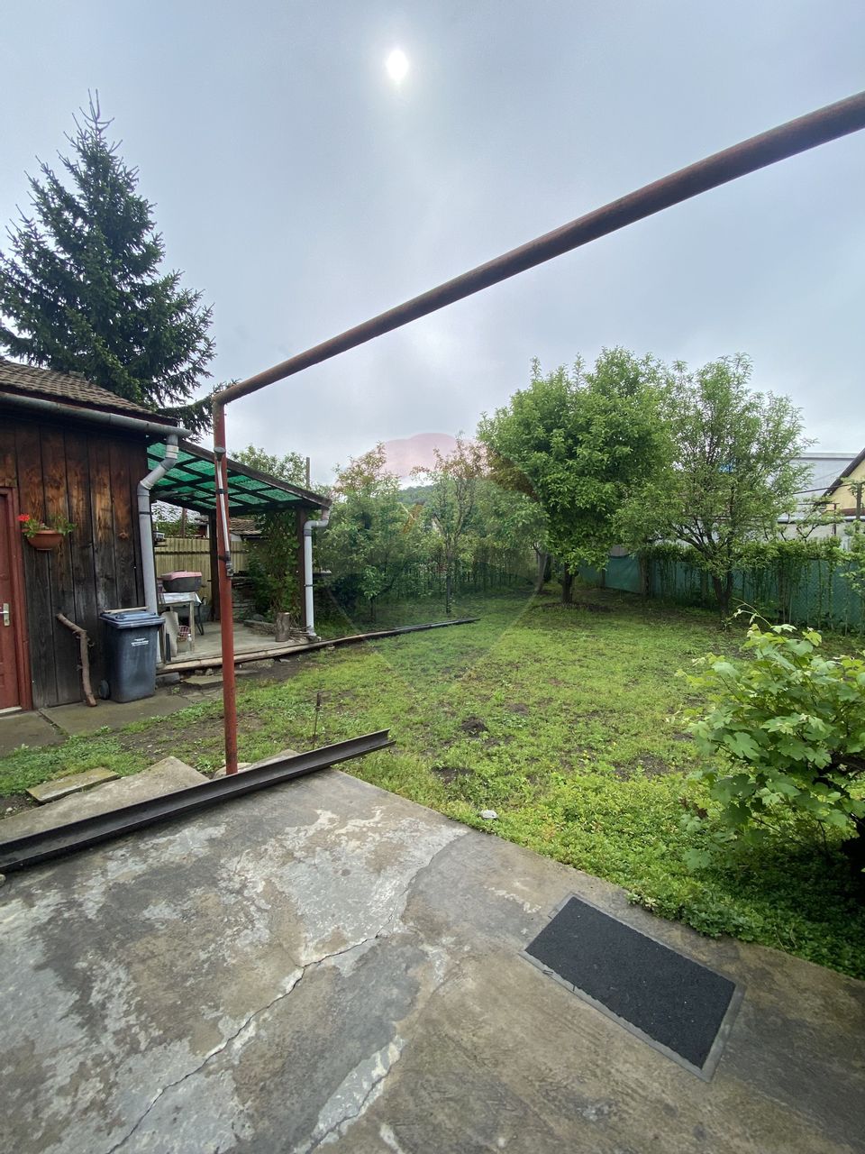 Casă cu potențial, situată pe strada Gheorghe Lazăr