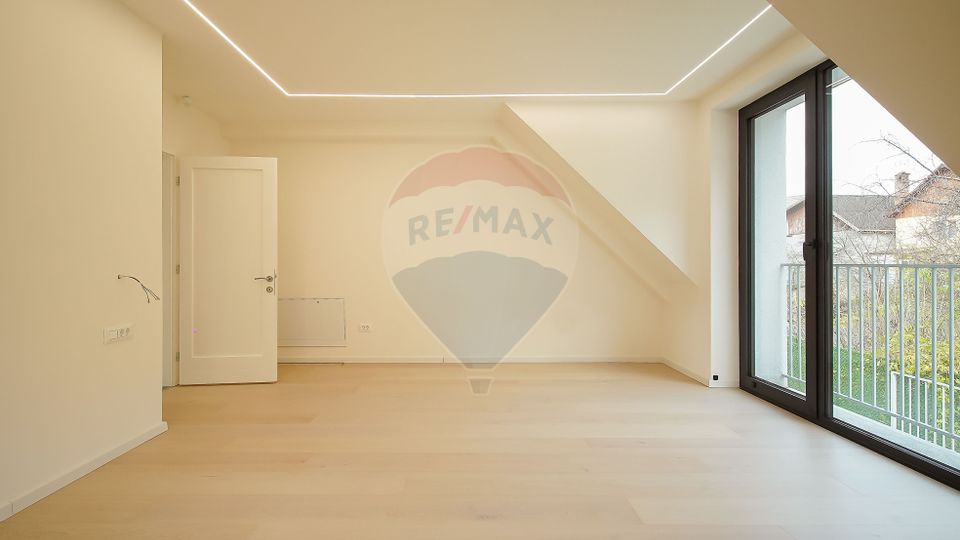 Armonie între tradiție și modernitate – Vilă contemporană în Brasov