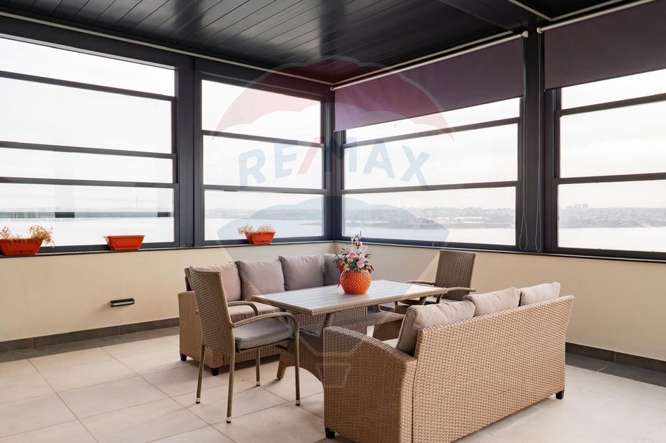 Penthouse de vanzare in Mamaia vedere frontala lac si marea Neagra