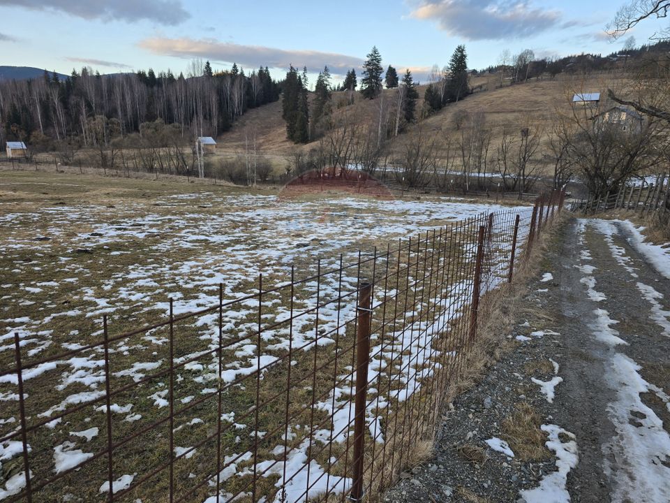 Land 2,000sqm Dorna-Arini / Strada COZANESTI