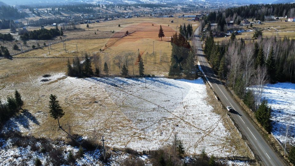 Teren  intravilan 9,086 mp Neagra Sarului jud. Suceava Bucovina