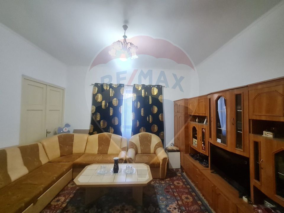 5 room House / Villa for sale, Central area