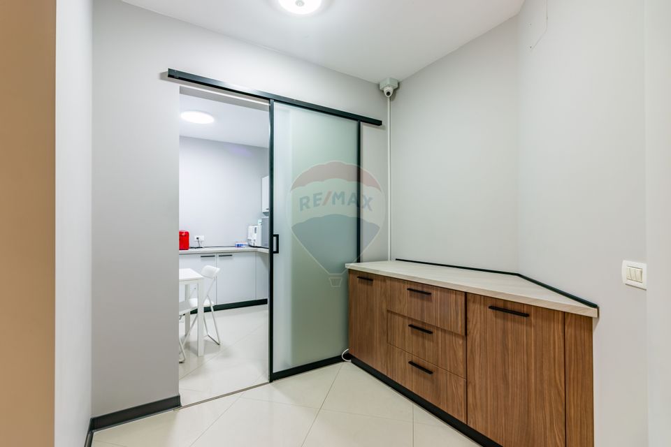 Office space 285- 775 sqm I Office Building I Baba Novac