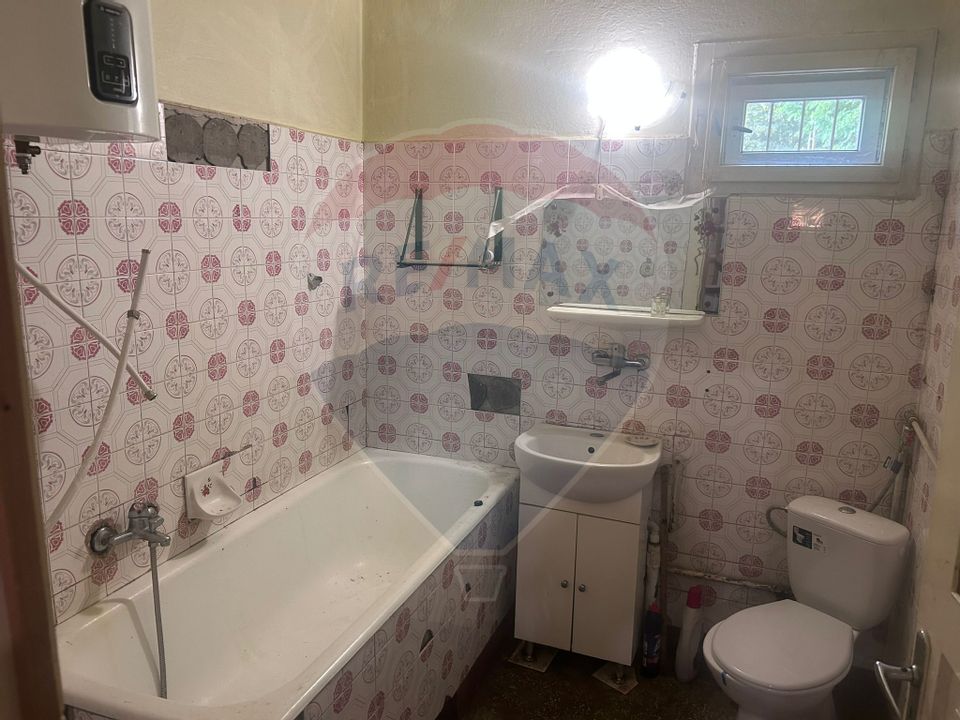 3 room House / Villa for sale, Ferneziu area