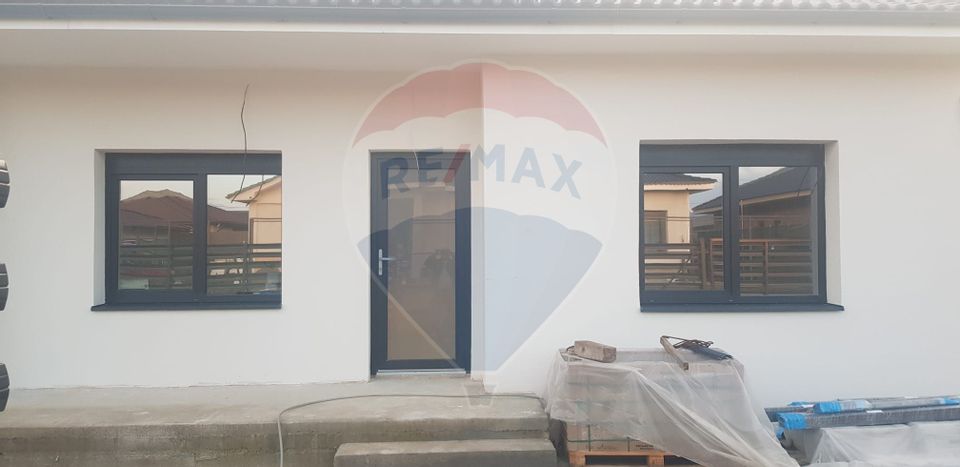 4 room House / Villa for sale