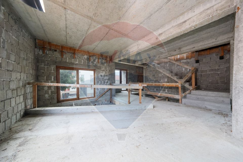 CASA LA ROSU | TOMIS 21 | 325MP | 346MP CURTE | 470 TEREN |ACCES AUTO